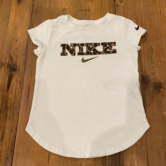 The Nike Tee White Leopard Cheetah Accent Size 4T - Picture 2 of 7